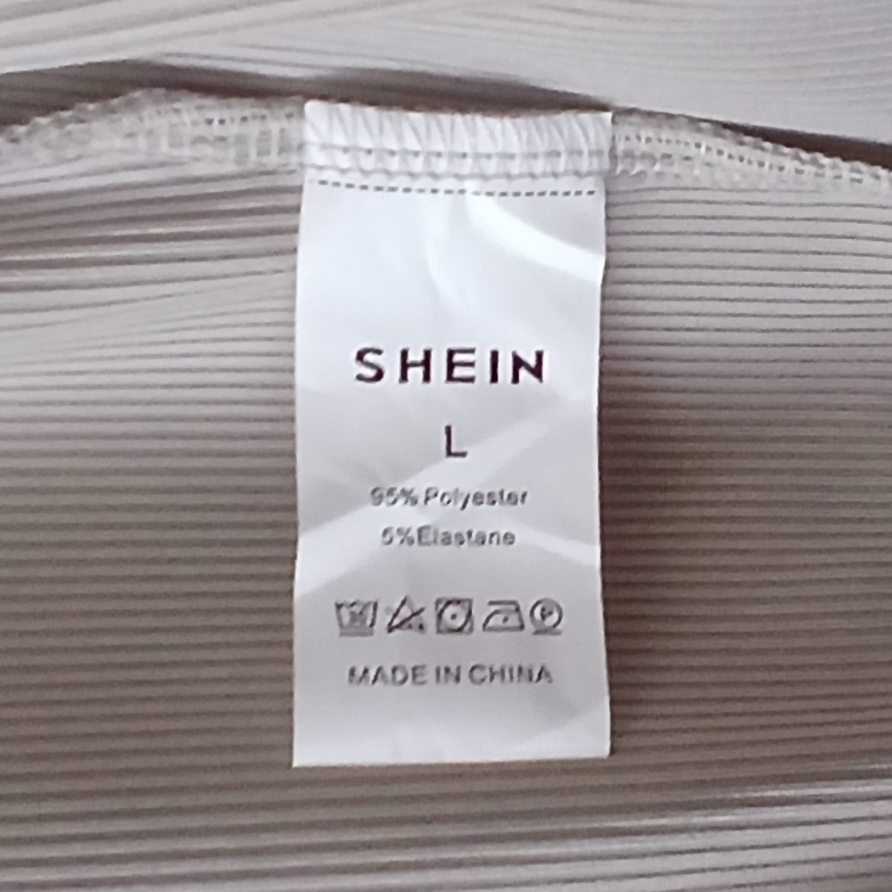 🩵Shein Zipper Hoodie🩵 - Picture 5 of 6